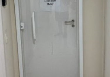 Conserto e manuten��o de box para banheiro